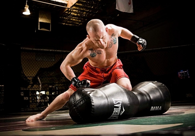 5 dụng cụ tập MMA cần phải có cho người mới bắt đầu tập MMA