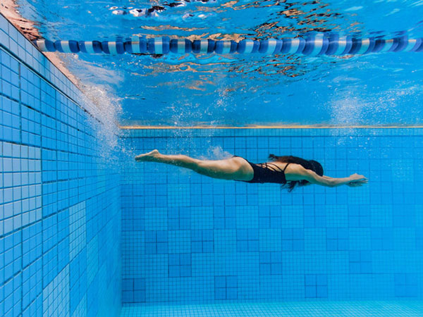 Nên học bơi kiểu nào trước cho người mới bắt đầu tập luyện?