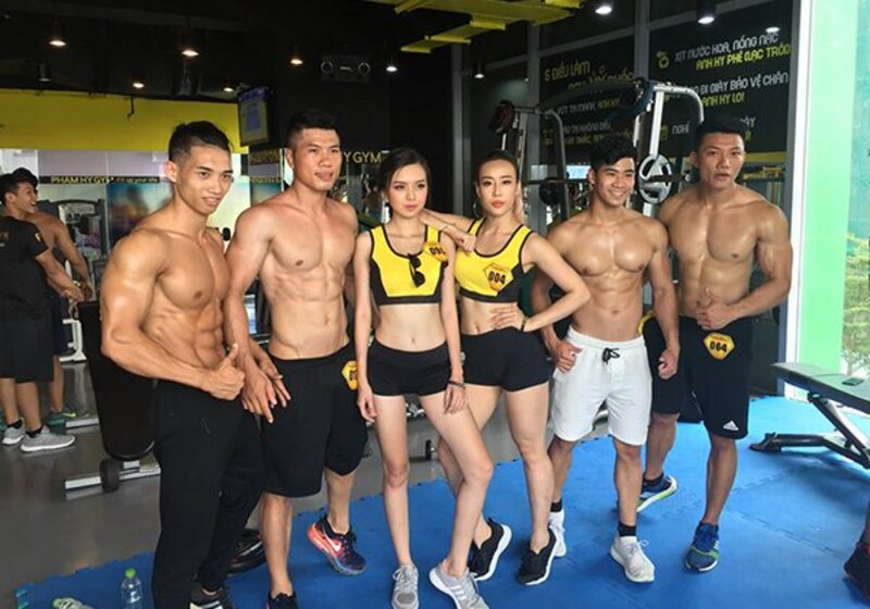 tap-gym-pham-hy-gym-quan-7
