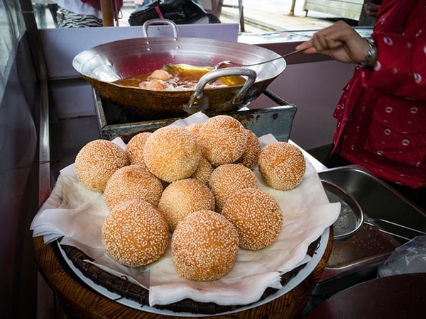 Thông tin dinh dưỡng: 1 cái bánh rán bao nhiêu calo?