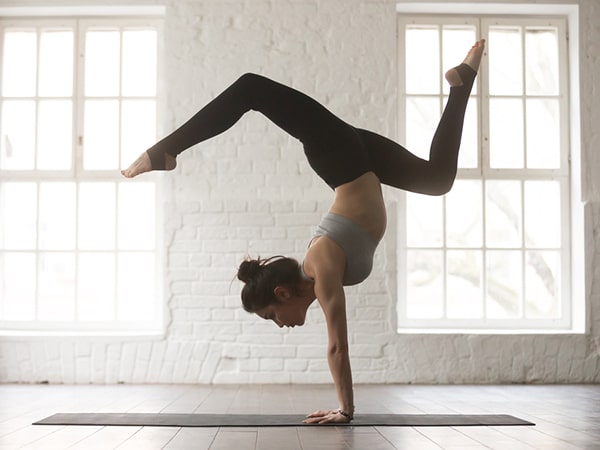 Tập yoga bao lâu thì có tác dụng giảm mỡ, cơ thể dẻo dai?