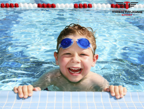 Kính bơi trẻ em loại nào tốt nhất? Mua kính bơi ở đâu uy tín?
