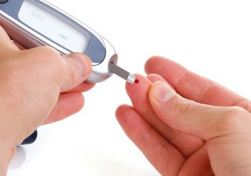 đo đường huyết thường xuyên