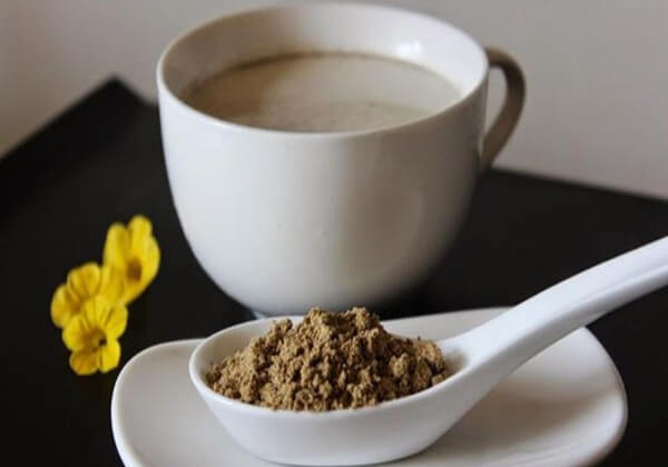 Bạn nên uống bột ngũ cốc trước bữa ăn.