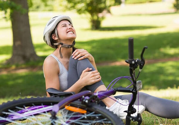 Thoái hóa khớp gối có nên đạp xe? Bệnh nhân lưu ý gì khi đạp xe?