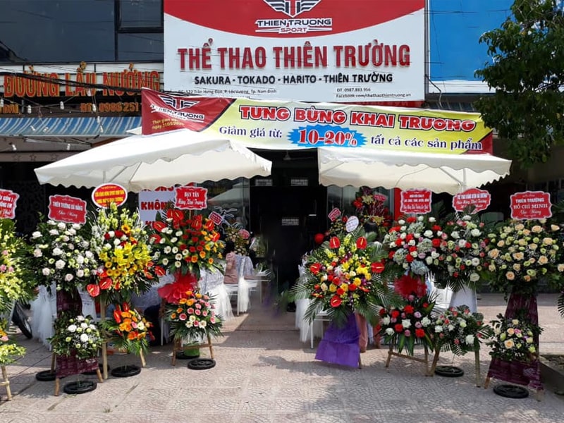 Cửa hàng thể thao Thiên Trường Nam Định vị trí ngay mặt đường lớn