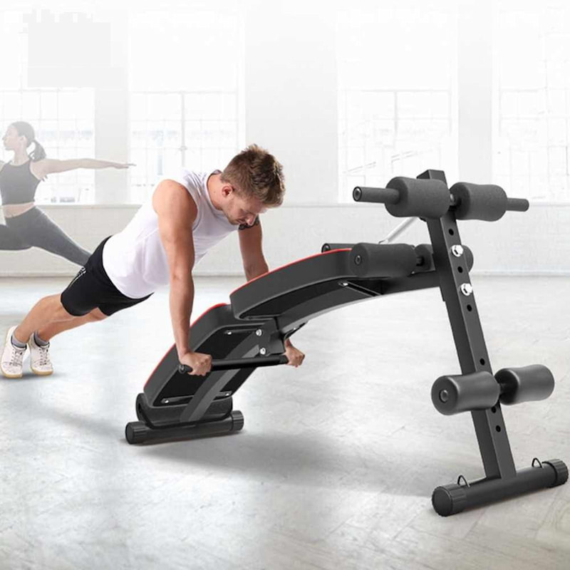 Bài tập hít đất với ghế tập bụng giúp phát triển cơ tay rắn chắc