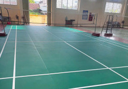Thi công thảm sân cầu lông tại Trường THCS Thị trấn Tân Thanh, Hà Nam