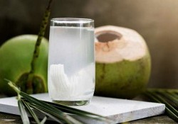Uống nước dừa nhiều có tốt không? Gây tác dụng phụ không? 
